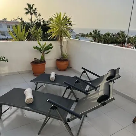 With Large Terrace And Ocean View Lejlighed