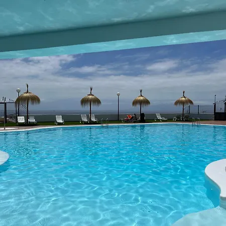 With Large Terrace And Ocean View Διαμέρισμα *
