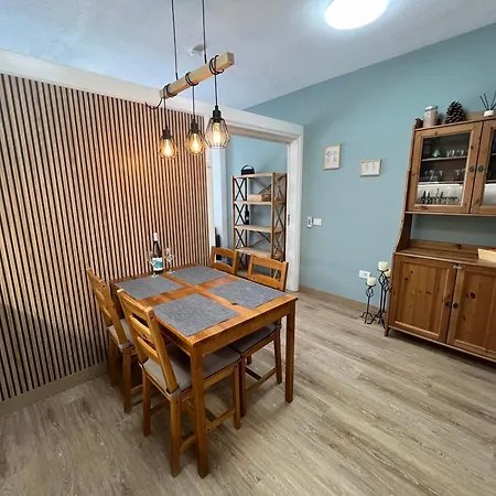 With Large Terrace And Ocean View Διαμέρισμα
